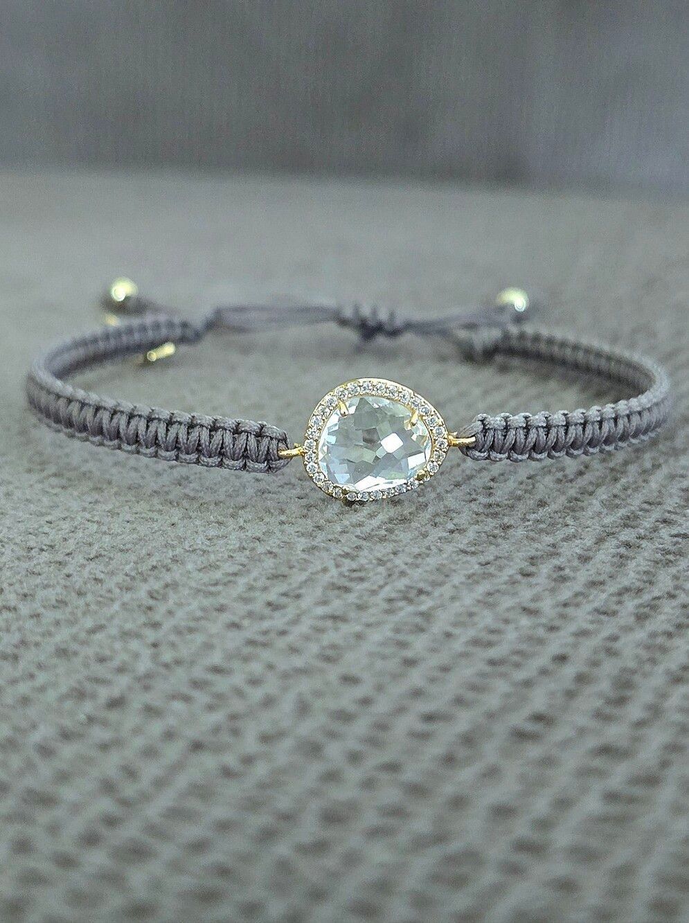 TAI Braided🪢 Grey🩶 Silk Adjustable Bracelet with Glass🪟 Focal - NWOT